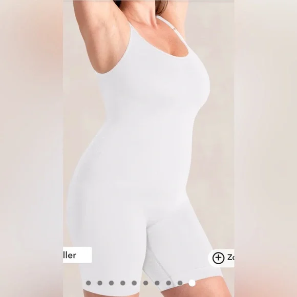 Shapermint Essentials All Day Scoop Neck Mid Thigh‎ Bodysuit Size Medium