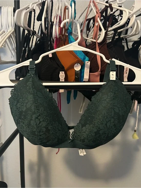 Victoria's Secret Forest Green Lace Push-Up Bra