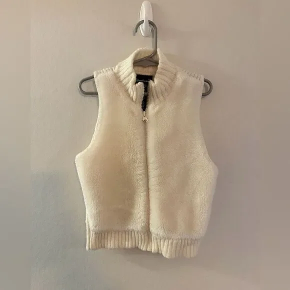 Coolwear Kids White Fuzzy Vest - Size XL
