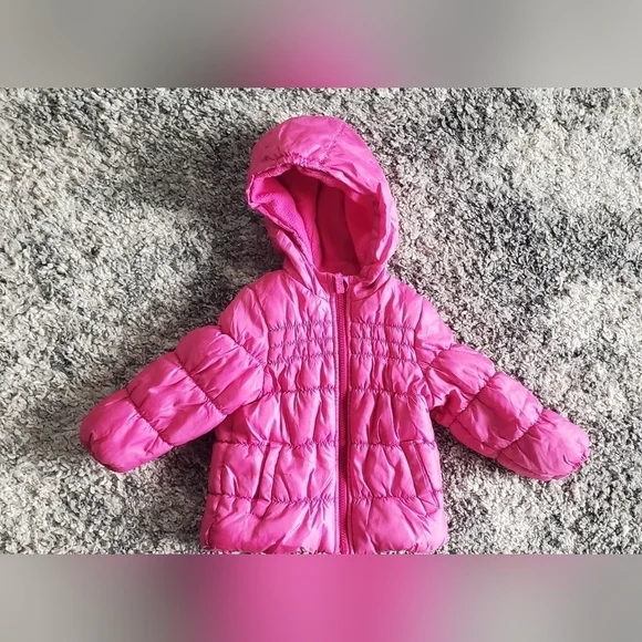 Oshkosh B'gosh Pink Girls puffer‎ coat Size 24M