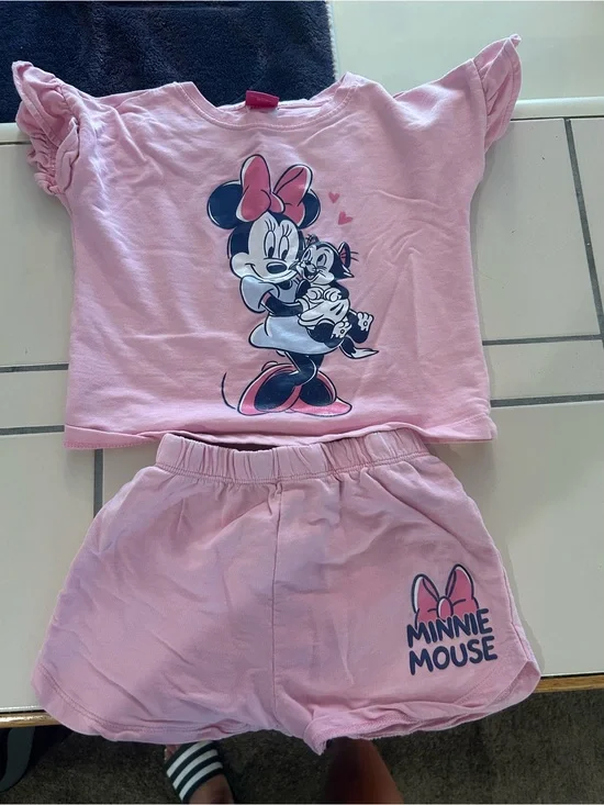 Disney Pink Minnie Mouse Girls Pajama Set