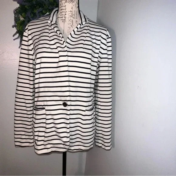Old Navy,L,off white navy striped long sleeve collared, button front knit jacket