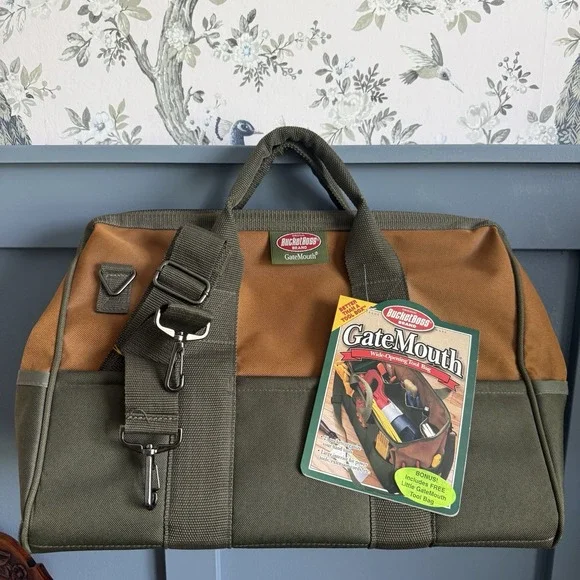 Vintage Bucket Boss GateMouth Tool Bag  1999 New Old Stock 23 Pocket 17