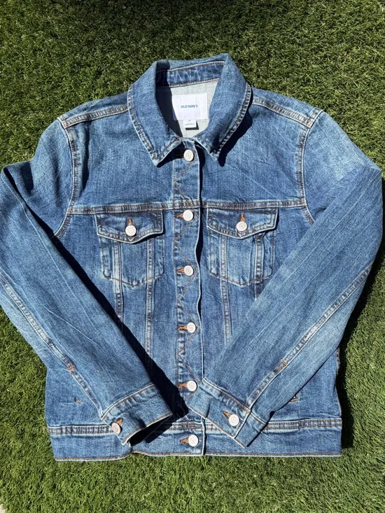 Old Navy Womans Med Blue Denim Jean Jacket - Classic Button-Front EUC