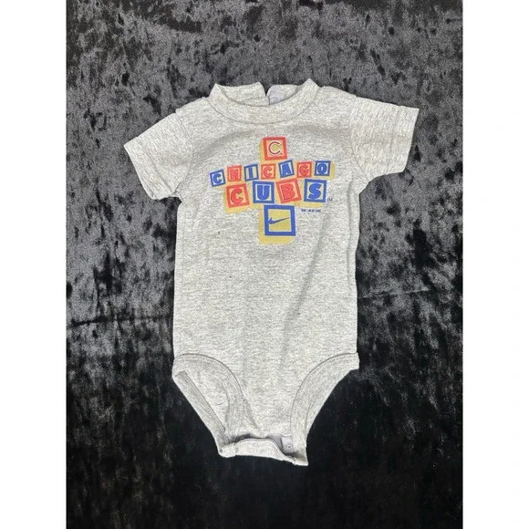 Nike Chicago Cubs‎ One Piece Body Jump Suit Tee Infant 3/6Mo Gray 2009