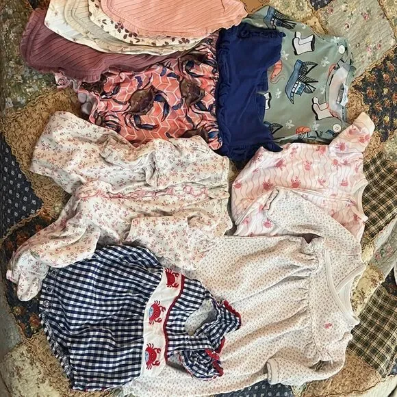 Kissy Kissy sleeper and outfits