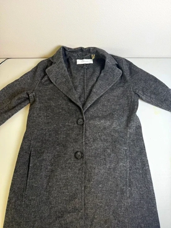 Classic Charcoal Gray Single-Breasted Women’s Trench Coat