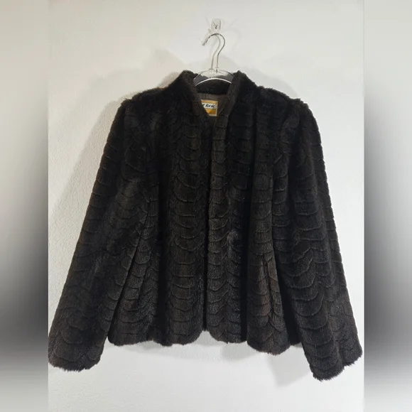 Vintage dark brown faux fur retro fancy elegant formal plush textured coat
