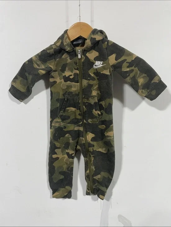 Nike Kids Camouflage Zip-Up One-Piece - Olive Green & Dark Green