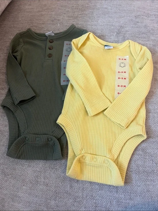 NWT Old Navy Yellow & Green Ribbed Long-Sleeve Baby Bodysuits 0-3 Mos