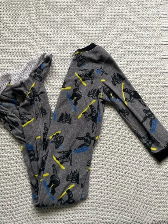 Kids Gray Ski Print One-Piece Pajamas