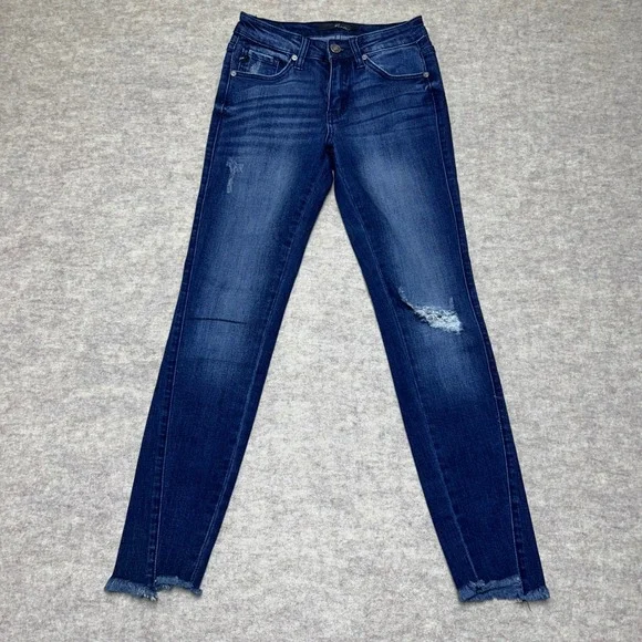 KanCan Women's Dark‎ Wash Distressed Ripped Frayed Hem Skinny Jeans Size 23/0