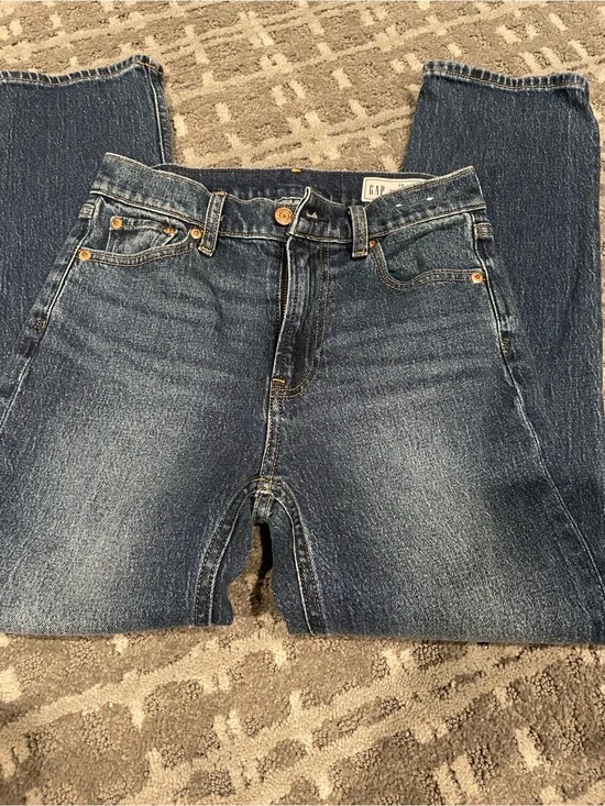 GAP Straight Crop High Rise Jeans - Women’s size 25. Worn Once