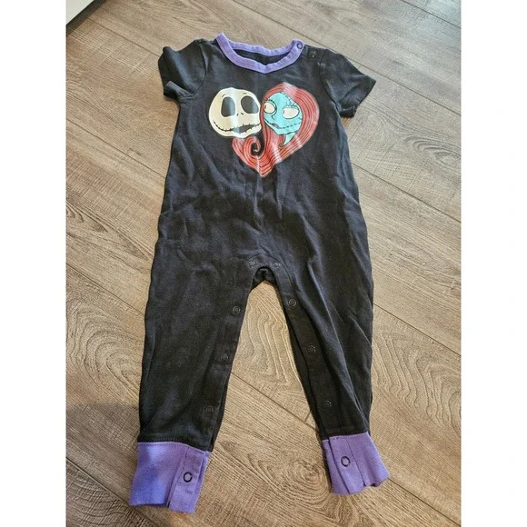 Disney's the Nightmare before Christmas baby romper 18-24‎ mos
