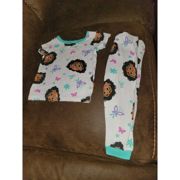 Disney Encanto pajamas sleepwear‎ size 2t