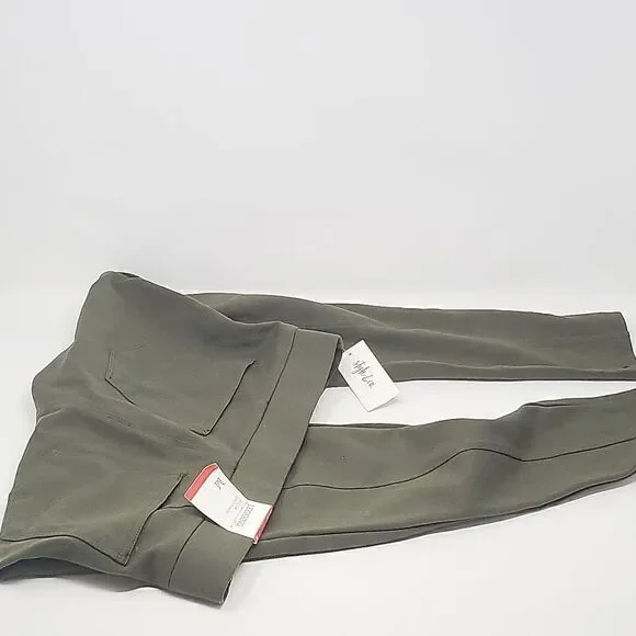 Style&Co. Size M Leggings Capri Mid Rise Comfort Waist