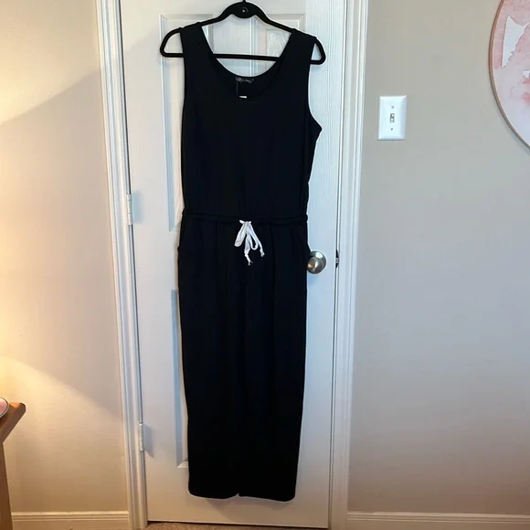 NWT Pretty Garden Jumpsuit