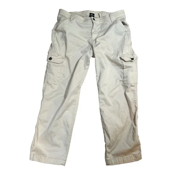 KUHL Womens 14 Crop Cargo Pants‎ Cream Tan Straight Leg Utility Hiking Tactical