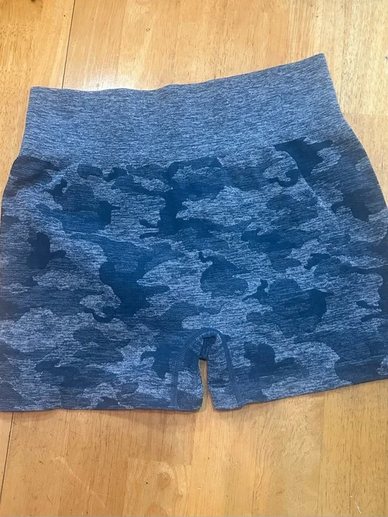 SHEIN Seamless Blue Camo Women's Active Shorts