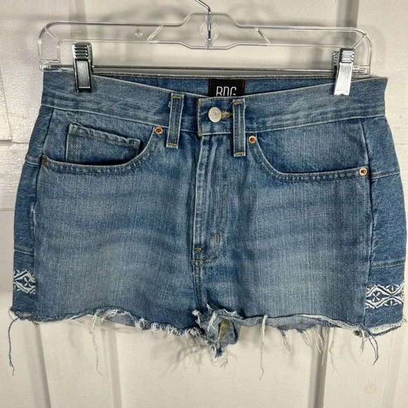 BDG Urban Outfitters Girlfriend High-Rise Embroidered Denim Shorts Blue 29‎