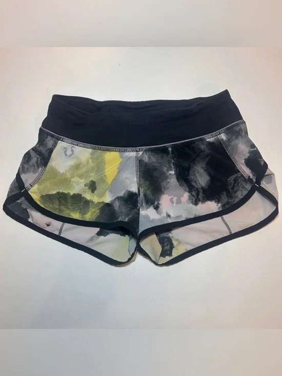 LULULEMON SPEED UP Womens 2 Citron Tinted Canvas Lined Athletic Running Shorts