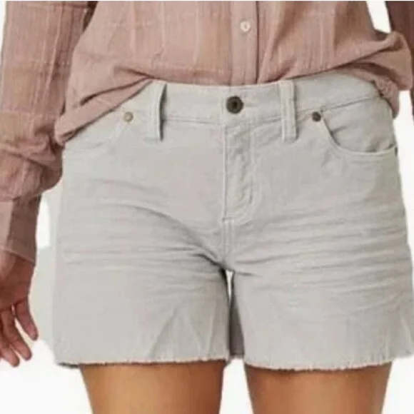 Carve Designs Oahu Corduroy shorts Size 12 Light Grey‎