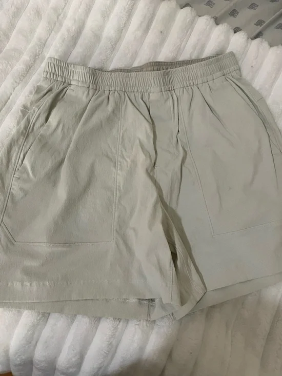Lululemon Light Beige Elastic Waist Utility Shorts