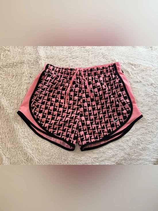 Nike dri fit short pants size M