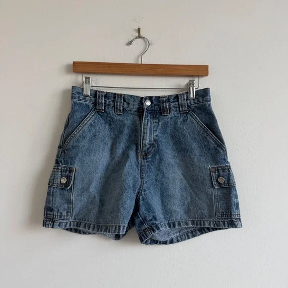 Vintage Riveted by Lee‎ 90s High Rise Denim Shorts with Pockets Size 4