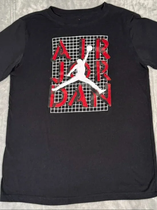 Jordan Jumpman Stack Graphic T Shirt Boys XL 13-15 Black Red Air Jordan EUC