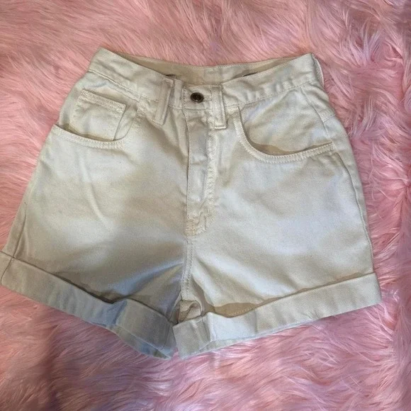 VIntage Crean High-waisted‎ Shorts Fold Over Hem, High Waist Size 5 SMALL