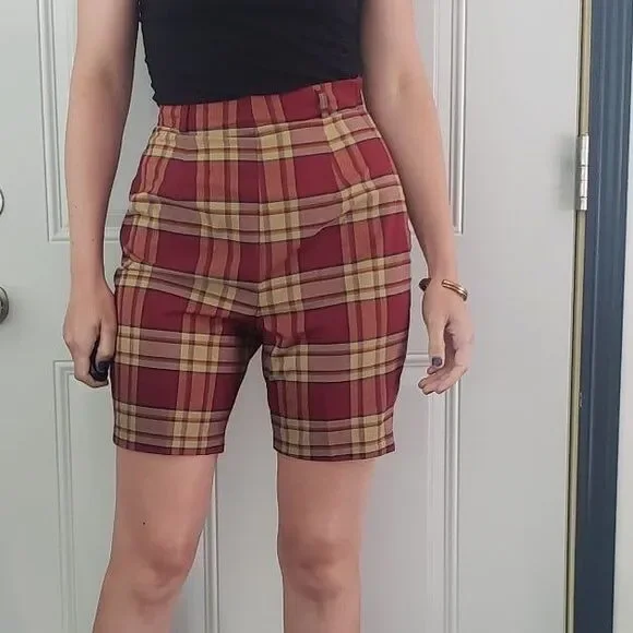 Vintage Handmade Red and Tan Plaid High Rise‎ Shorts