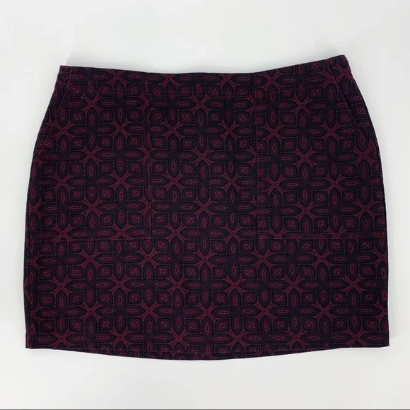 Banana Republic Mini Skirt Medallion‎ Geo Print Burgundy 14 Boho Academic Cotton