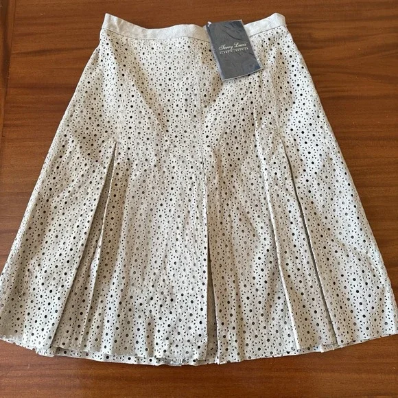 Terry Lewis Suede Leather Skirt 8P Beige Eyelet‎ Pleated Equestrian Classic