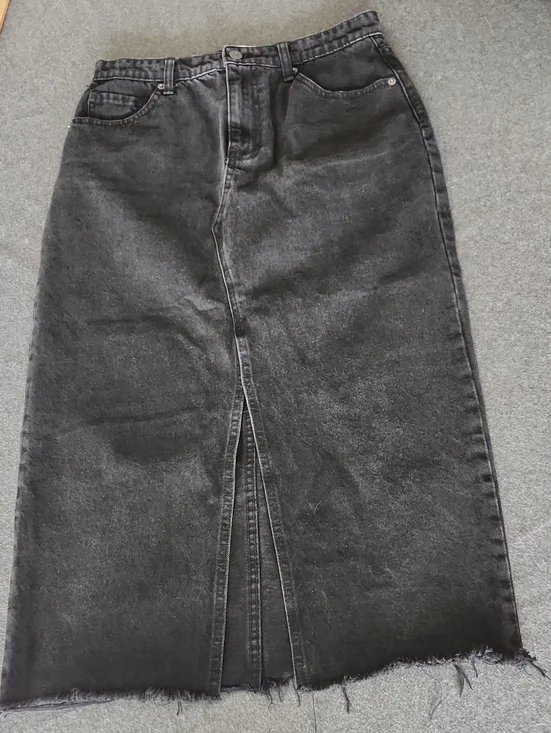 Industry Women's Black Denim Midi Skirt Front Slit Frayed Hem Zip Fly Size 6
