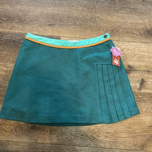 Penguin wool skirt NWT 4‎
