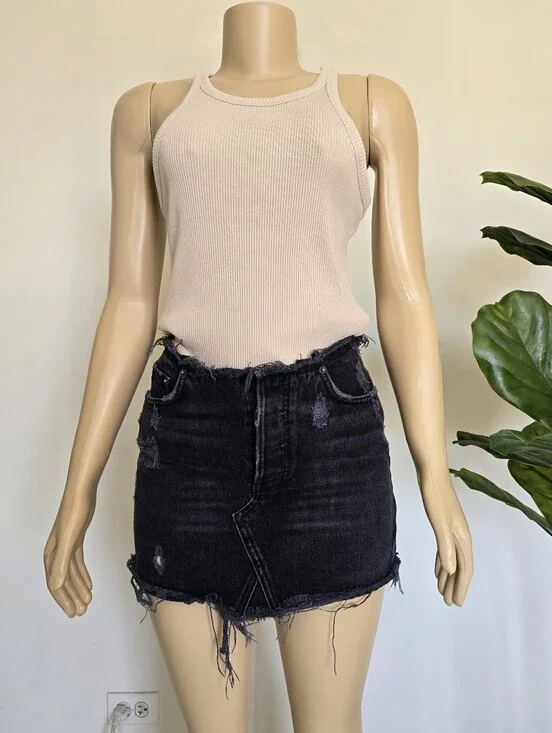 Reformation Denim Mini Skirt Black Wash Color Size 27 Women's