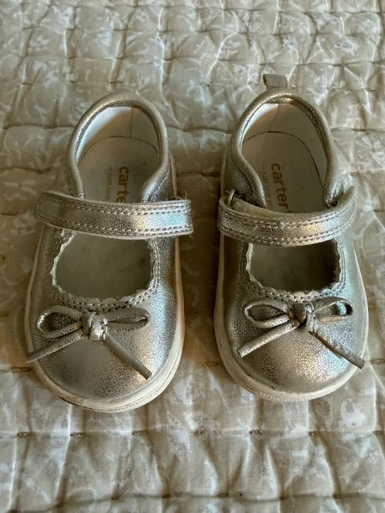 Carter's Baby Girls Size 4 Metallic Mary Jane Sneaker Shoes