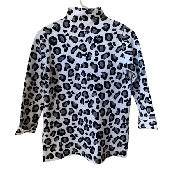 TAHARI Animal Print Mock Neck Turtleneck 3/4 Cuffed Sleeve Sweater