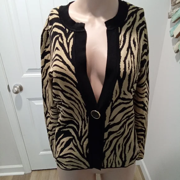 Jones New York Signature Petite Sz S. Zebra Print Knit Cardigan with Black Trim