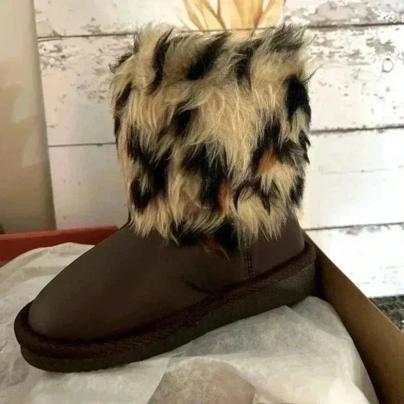 COPY - LEOPARD PRINT TODDLER GIRL BOOT SIZE 6