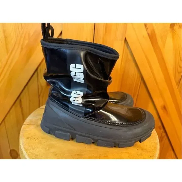 Ugg Big Girl's Brellah Mini Boots size 3 Waterproof
