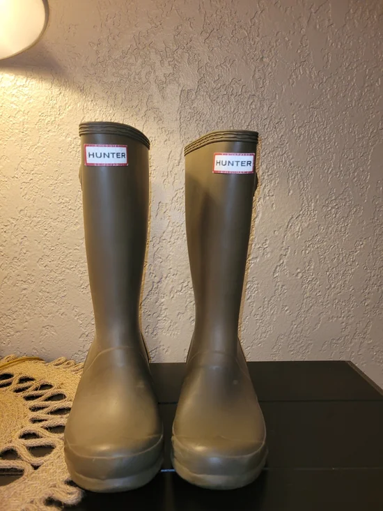 Hunter Original Kids Tall Rain Boots Olive Green Waterproof Size 3B/4G
