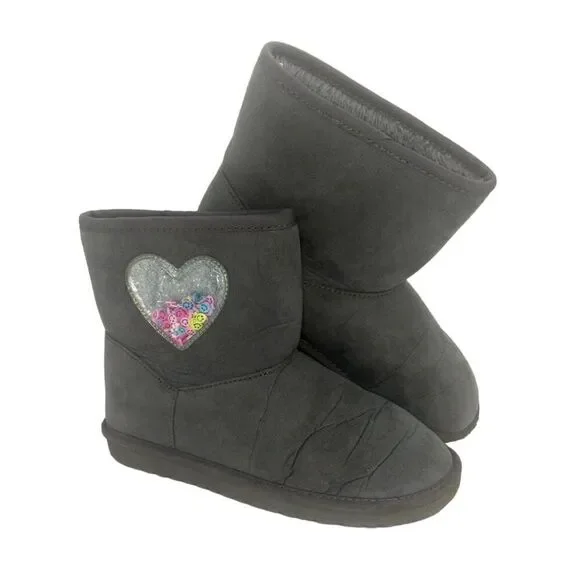 Childrens Place Girls Pre-owned Gray Faux Fur Lined w/Hearts on Side Boots-sz. 1