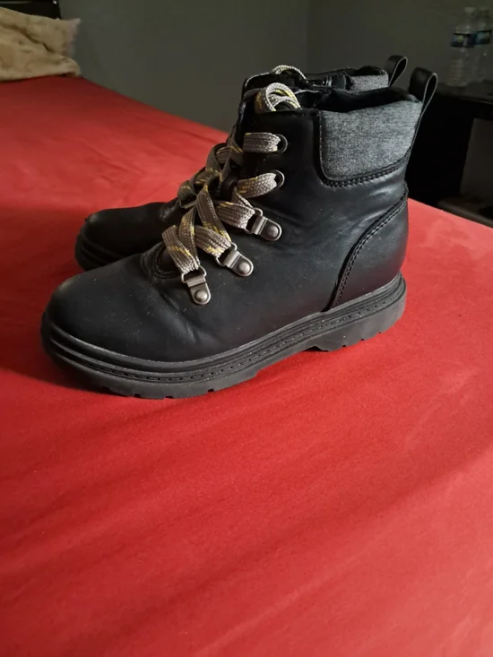 Cat & Jack Black Lace-Up Kids Hiking Boots