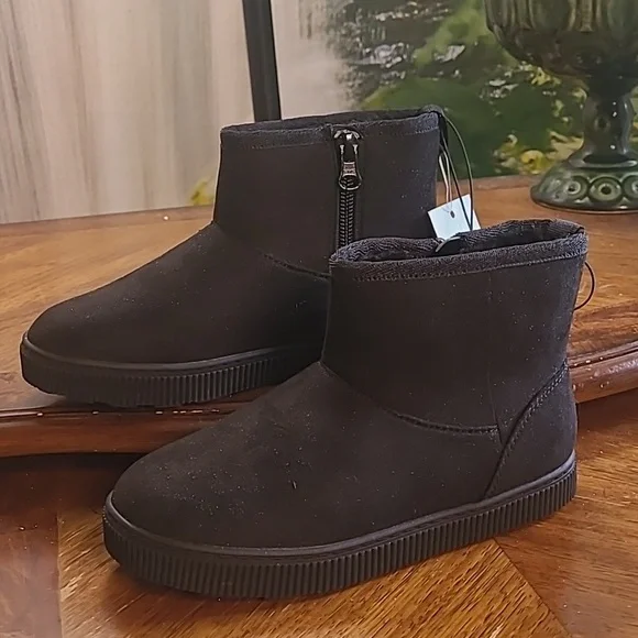 NWT! Cat & Jack Girls 5 Black Suede Shearling Faux Fur Lined Boots Side Zippers