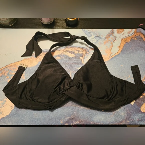 Athleta Halter Wrap Bikini Top Size 36‎
