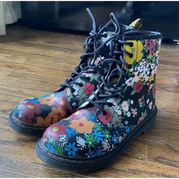 DR. MARTENS 1460 Y Junior Floral Mash Up Boots Size US 7 Youth Combat Classic