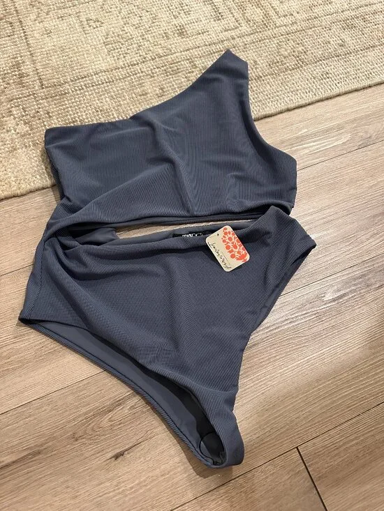 BEACH RIOT Anthropologie Celine One Piece in Slate Grey Size X-Large NWT
