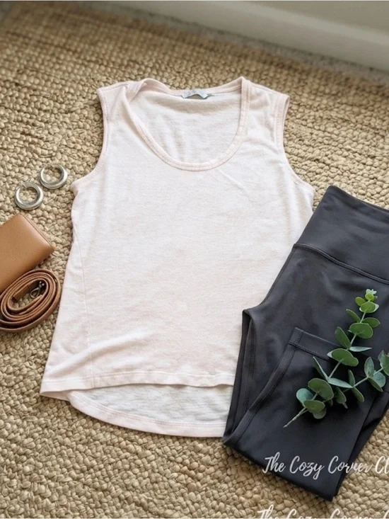 Athleta Pale Blush Scoop Neck Tank